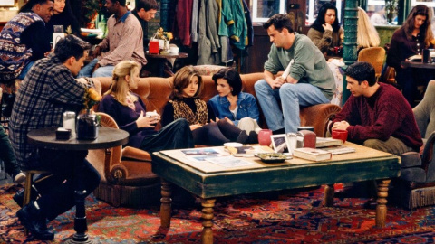 Escena de 'Friends' en Central Perk. Escena de 'Friends' en Central Perk.