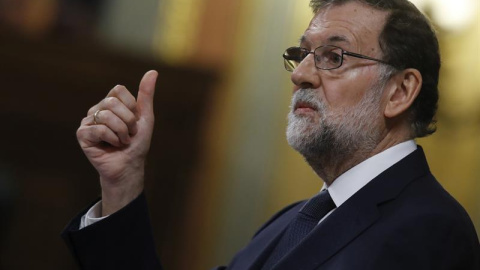 El presidente del Gobierno, Mariano Rajoy, durante su intervención en el debate de la moción de censura de Unidos Podemos contra él. EFE/Sergio Barrenechea El presidente del Gobierno, Mariano Rajoy, durante su intervención en el debate de la moción de censura de Unidos Podemos contra él. EFE/Sergio Barrenechea