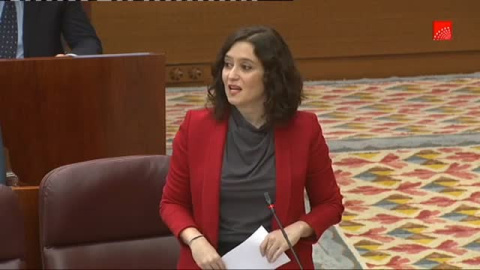 Ayuso: "¿Son cayetanos? Son ciudadanos que se están arruinando" Ayuso: "¿Son cayetanos? Son ciudadanos que se están arruinando"