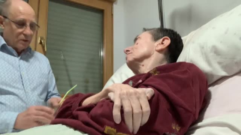 Ángel, el hombre que ayudó a su mujer a morir, dona su herencia Ángel, el hombre que ayudó a su mujer a morir, dona su herencia