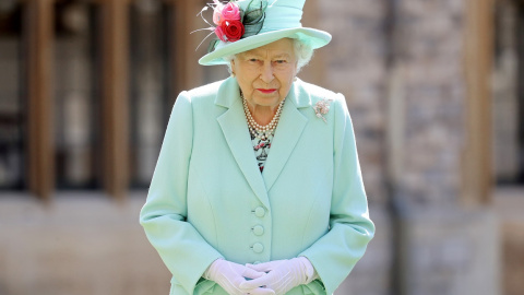 La Reina Isabel II de Gran Bretaña, tras un acto en el Castillo de Windsor. REUTERS/Chris Jackson/Pool La Reina Isabel II de Gran Bretaña, tras un acto en el Castillo de Windsor. REUTERS/Chris Jackson/Pool