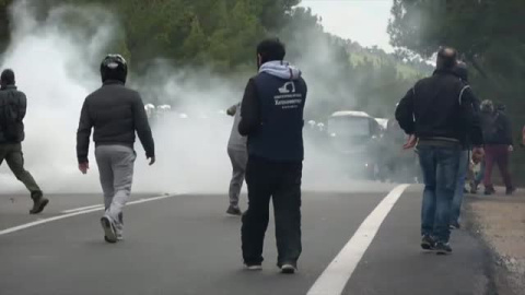 Enfrentamientos en Lesbos y Chios en rechazo a los migrantes Enfrentamientos en Lesbos y Chios en rechazo a los migrantes