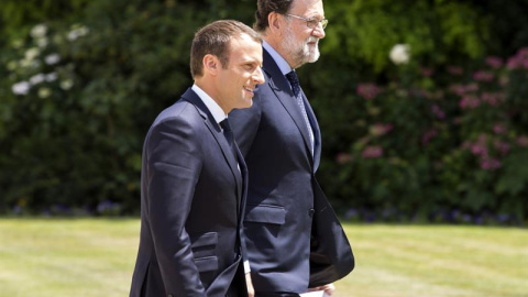 Mariano Rajoy y Macron en la rueda de prensa de este viernes en París / EFE Mariano Rajoy y Macron en la rueda de prensa de este viernes en París / EFE