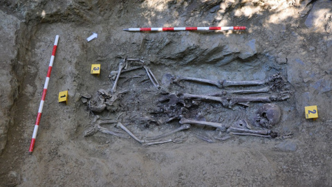 Asociación por la Recuperación de la Memoria Histórica (ARMH). Asociación por la Recuperación de la Memoria Histórica (ARMH).