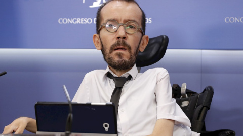 MADRID, 22/09/2020.- El portavoz de Unidas Podemos en el Congreso, Pablo Echenique, durante la rueda de prensa que ha ofrecido tras la Junta de Portavoces de la Cámara Baja. EFE/ J.J. Guillen MADRID, 22/09/2020.- El portavoz de Unidas Podemos en el Congreso, Pablo Echenique, durante la rueda de prensa que ha ofrecido tras la Junta de Portavoces de la Cámara Baja. EFE/ J.J. Guillen