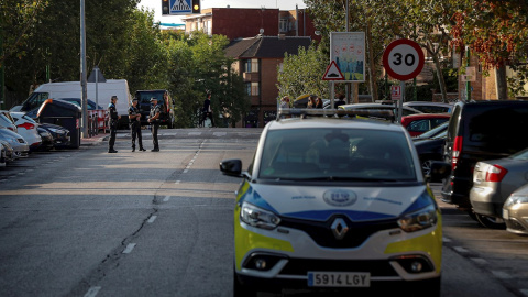 Una patrulla de la policía local Una patrulla de la policía local