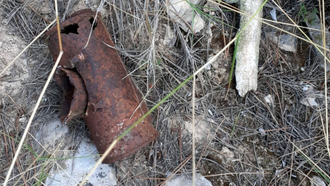 Restes de la Guerra Civil que es troben a la zona afecta pel projecte de parc eòlic. ACN