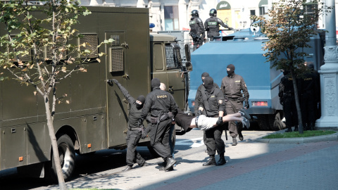 Manifestaciones de Minsk. Fuente: REUTERS. Manifestaciones de Minsk. Fuente: REUTERS.