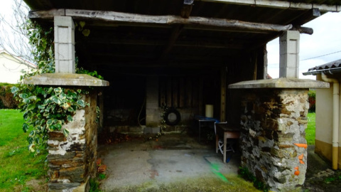 Hórreo deconstruido en Cecebre (A Coruña). / LEANDRO DEL RÍO Hórreo deconstruido en Cecebre (A Coruña). / LEANDRO DEL RÍO