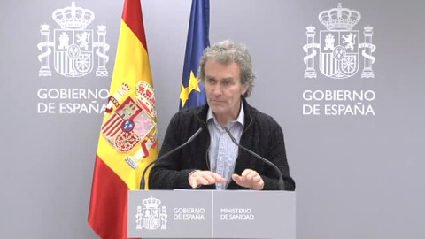 Fernando Simón:  "En Madrid los hospitales están en una situación complicada, con los recursos ajustados y hay que tener cuidado con su uso"