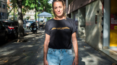 Mireia Vehí a l'exterior de la seu nacional de la CUP. MIGUEL VELASCO ALMENDRAL Mireia Vehí a l'exterior de la seu nacional de la CUP. MIGUEL VELASCO ALMENDRAL