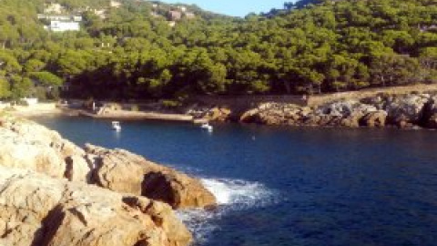 El nou pla urbanístic de la Costa Brava rebaixa la pressió urbanística i impedirà la construcció de 15.000 habitatges El nou pla urbanístic de la Costa Brava rebaixa la pressió urbanística i impedirà la construcció de 15.000 habitatges