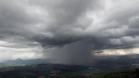 Tormentas en toda España / EFE Tormentas en toda España / EFE