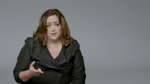 Patricia López, periodista, durant la gravació del documental