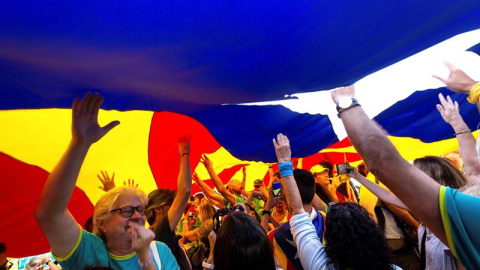 Assistents a la manifestació de l'ANC d'aquest 11 de setembre. EFE / Enric Fontcuberta Assistents a la manifestació de l'ANC d'aquest 11 de setembre. EFE / Enric Fontcuberta