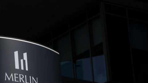 El logo de la inmobiliaria Merlin Properties, en el exterior de su sede en Madrid. REUTERS/Sergio Perez El logo de la inmobiliaria Merlin Properties, en el exterior de su sede en Madrid. REUTERS/Sergio Perez