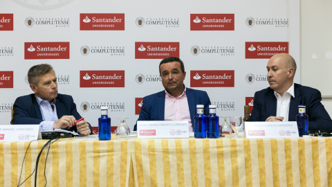 José María Crespo, Nacho Cardero y José Manuel Carcasés durante el Curso de Verano del Escorial 2017 /UCM José María Crespo, Nacho Cardero y José Manuel Carcasés durante el Curso de Verano del Escorial 2017 /UCM