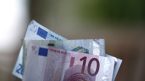 Oxfam pide "un impuesto excepcional de carácter temporal" para las empresas beneficiadas por el coronavirus. / Europa Press / Archivo Oxfam pide "un impuesto excepcional de carácter temporal" para las empresas beneficiadas por el coronavirus. / Europa Press / Archivo