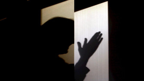 El coronavirus también se lleva por delante la salud mental. - EFE