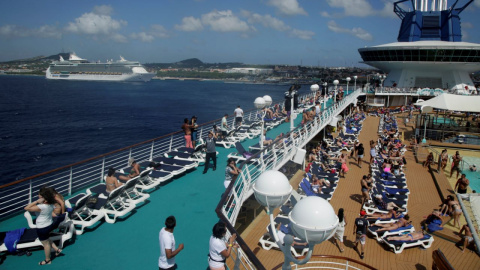 Vista de una cubierta del buque Monarch de la naviera Pullmantur Cruceros. EFE/ RICARDO MALDONADO ROZO Vista de una cubierta del buque Monarch de la naviera Pullmantur Cruceros. EFE/ RICARDO MALDONADO ROZO