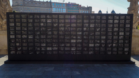 La instal·lació d'Òmnium Cultural per denunciar les 2.850 persones represaliades a Catalunya quan es compleixen 3 anys de l’empresonament de Cuixart i Sànchez. Òmnium Cultural. La instal·lació d'Òmnium Cultural per denunciar les 2.850 persones represaliades a Catalunya quan es compleixen 3 anys de l’empresonament de Cuixart i Sànchez. Òmnium Cultural.