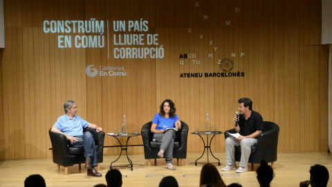 Josep Martí, de Marea Blanca; Míriam Planas, de la Plataforma Aigua és vida, i Marc Parés, de Catalunya en Comú. Josep Martí, de Marea Blanca; Míriam Planas, de la Plataforma Aigua és vida, i Marc Parés, de Catalunya en Comú.