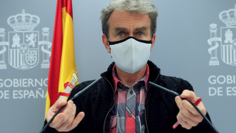 MADRID, 19/10/2020.- El Director del Centro de Coordinación de Alertas y Emergencias Sanitarias, Fernando Simón, este lunes, durante la rueda de prensa en el Ministerio de Sanidad en Madrid.- EFE/Fernando Alvarado