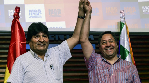 El expresidente de Bolivia Evo Morales y el candidato del MAS Luis Arce. RONALDO SCHEMIDT / AFP El expresidente de Bolivia Evo Morales y el candidato del MAS Luis Arce. RONALDO SCHEMIDT / AFP
