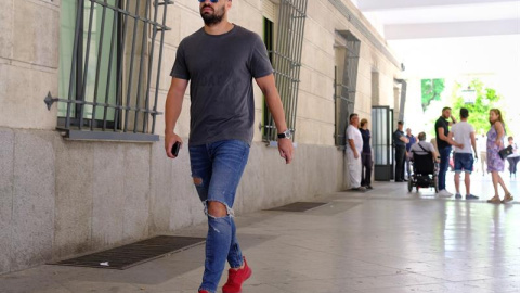 21/06/2019.- El miembro de "la Manada”, el ex Guardia Civil Antonio Manuel Guerrero, ha cumplido una vez más con la obligación de presentarse en el juzgado de guardia de Sevilla, uno de los requisitos impuestos por la Audiencia de Navarra para su libe 21/06/2019.- El miembro de "la Manada”, el ex Guardia Civil Antonio Manuel Guerrero, ha cumplido una vez más con la obligación de presentarse en el juzgado de guardia de Sevilla, uno de los requisitos impuestos por la Audiencia de Navarra para su libe