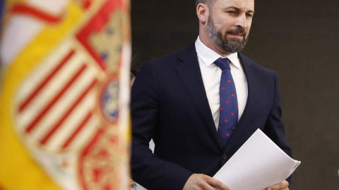 El líder de Vox, Santiago Abascal, durante la rueda de prensa  en el Congreso.(BALLESTEROS | EFE)