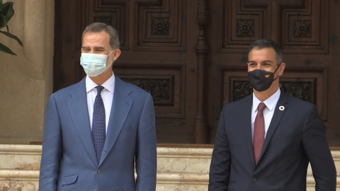 Primeras imágenes del Rey y Sánchez tras el abandono del Emérito Primeras imágenes del Rey y Sánchez tras el abandono del Emérito