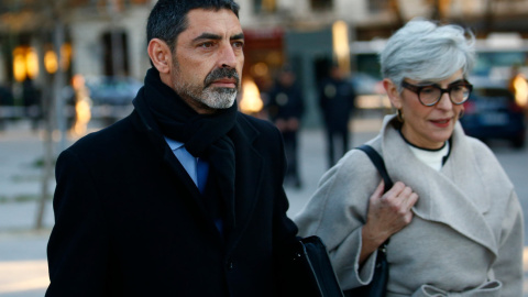 1. El major dels Mossos d’Esquadra, Josep Lluís Trapero, amb la seva advocada abans d’entrar a l’Audiència Nacional per declarar davant la jutgessa Lamela. 23 de febrero de 2018. Javier Barbancho | ACN 1. El major dels Mossos d’Esquadra, Josep Lluís Trapero, amb la seva advocada abans d’entrar a l’Audiència Nacional per declarar davant la jutgessa Lamela. 23 de febrero de 2018. Javier Barbancho | ACN