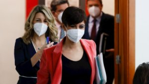 La negociación de la reforma laboral que empezó con tres sillas... y acabó con cuatro La negociación de la reforma laboral que empezó con tres sillas... y acabó con cuatro