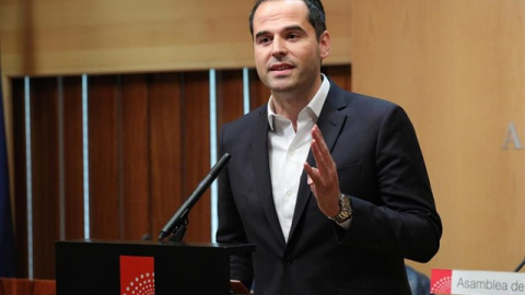 El portavoz de Ciudadanos en la Asamblea de Madrid, Ignacio Aguado, en rueda de prensa./ Jesús Hellín (Europa Press) El portavoz de Ciudadanos en la Asamblea de Madrid, Ignacio Aguado, en rueda de prensa./ Jesús Hellín (Europa Press)