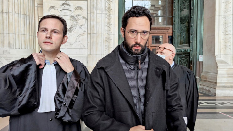 11/01/2022 El rapero Valtònyc (c) tras comparecer ante el Tribunal de Casación de Bélgica 11/01/2022 El rapero Valtònyc (c) tras comparecer ante el Tribunal de Casación de Bélgica