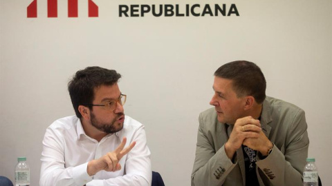 ERC y Bildu, más cerca de una posición común en la investidura de Sánchez. EFE/ Quique García ERC y Bildu, más cerca de una posición común en la investidura de Sánchez. EFE/ Quique García