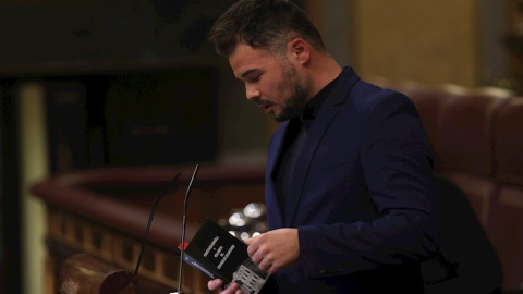 El portavoz parlamentario de ERC, Gabriel Rufián, durante su intervención en el pleno del Congreso el 14 de diciembre de 2021.- EFE/ Kiko Huesca
El portavoz parlamentario de ERC, Gabriel Rufián, durante su intervención en el pleno del Congreso el 14 de diciembre de 2021.- EFE/ Kiko Huesca