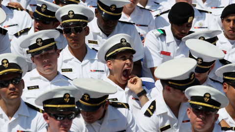 bostezo academia naval eeuu