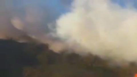 Fallece un bombero en el incendio de Sierra Bermeja, en Málaga Fallece un bombero en el incendio de Sierra Bermeja, en Málaga