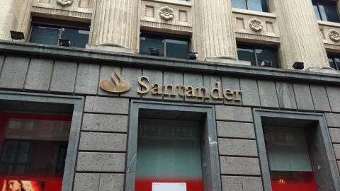 Oficina de Banco Santander en Bilbao. E.P. Oficina de Banco Santander en Bilbao. E.P.