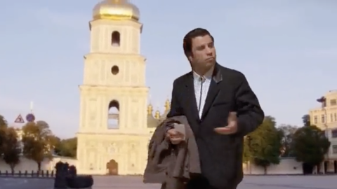 Captura de pantalla 2022-02-17 a las 12.16.15 El 'meme' de John Travolta como munición sarcástica frente a Occidente