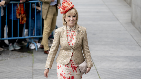 La expresidenta de la Comunidad de Madrid, Esperanza Aguirre, a su llegada a la boda del alcalde de Madrid, José Luis Martínez-Almeida, y la sobrina segunda del Rey Felipe VI, Teresa Urquijo, en la parroquia San Francisco de Borja, a 6 de abril de 2024, La expresidenta de la Comunidad de Madrid, Esperanza Aguirre, a su llegada a la boda del alcalde de Madrid, José Luis Martínez-Almeida, y la sobrina segunda del Rey Felipe VI, Teresa Urquijo, en la parroquia San Francisco de Borja, a 6 de abril de 2024,