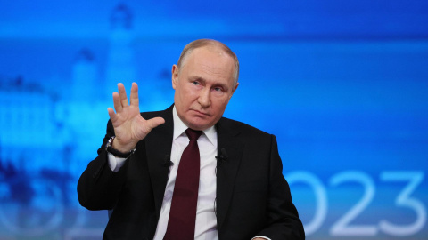 El presidente de Rusia, Vladimir Putin, responde a las preguntas durante la conferencia de prensa anual en Moscú este 14 de diciembre de 2023. El presidente de Rusia, Vladimir Putin, responde a las preguntas durante la conferencia de prensa anual en Moscú este 14 de diciembre de 2023.