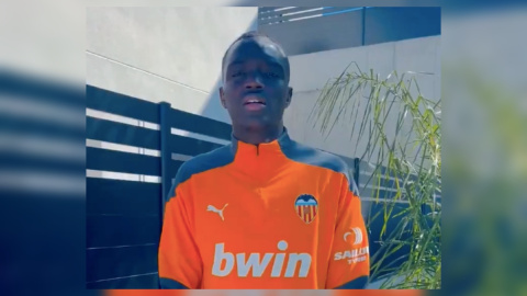 Mouctar Diakhaby, en el vídeo que ha difundido a través de las redes sociales. Mouctar Diakhaby, en el vídeo que ha difundido a través de las redes sociales.