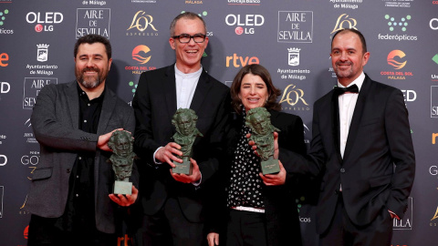 25/01/2020.- El equipo de la "Trinchera infinita" recibe el Goya al mejor sonido, durante la gala de entrega de los Premios Goya 2020 que se celebra hoy sábado en el Palacio de los Deportes José María Martín Carpena, en Málaga. EFE/Jorge Zapata 25/01/2020.- El equipo de la "Trinchera infinita" recibe el Goya al mejor sonido, durante la gala de entrega de los Premios Goya 2020 que se celebra hoy sábado en el Palacio de los Deportes José María Martín Carpena, en Málaga. EFE/Jorge Zapata