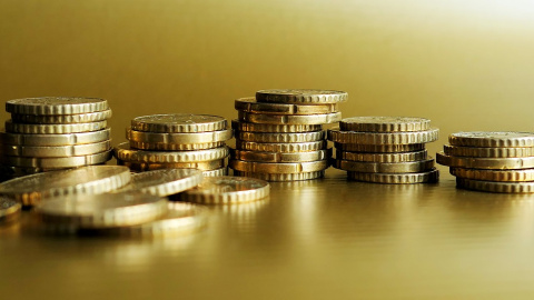 Montañas de monedas. Montañas de monedas.