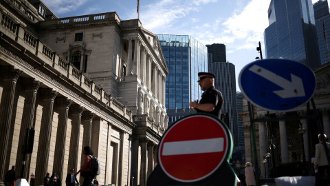 Vista de la sede del Banco de Inglaterra, en la City londinense. REUTERS/Henry Nicholls Vista de la sede del Banco de Inglaterra, en la City londinense. REUTERS/Henry Nicholls
