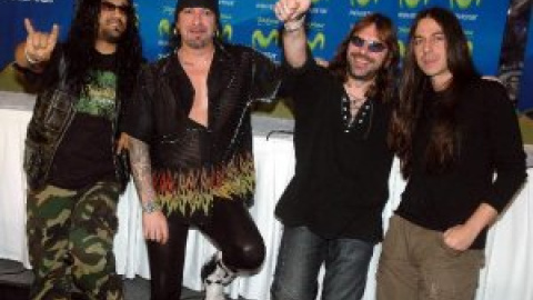 Mago de Oz prefiere dar conciertos a recibir premios Mago de Oz prefiere dar conciertos a recibir premios