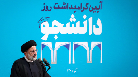 El presidente de Irán, Ebrahim Raisi, durante un acto en la Universidad de Teherán, a 7 de diciembre de 2022. El presidente de Irán, Ebrahim Raisi, durante un acto en la Universidad de Teherán, a 7 de diciembre de 2022.