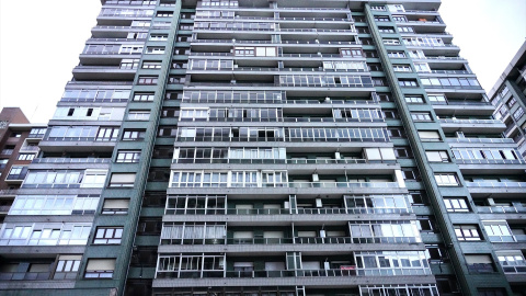 14/09/2024 Un bloque de pisos situado en Bilbao (Euskadi). Foto de archivo. 14/09/2024 Un bloque de pisos situado en Bilbao (Euskadi). Foto de archivo.